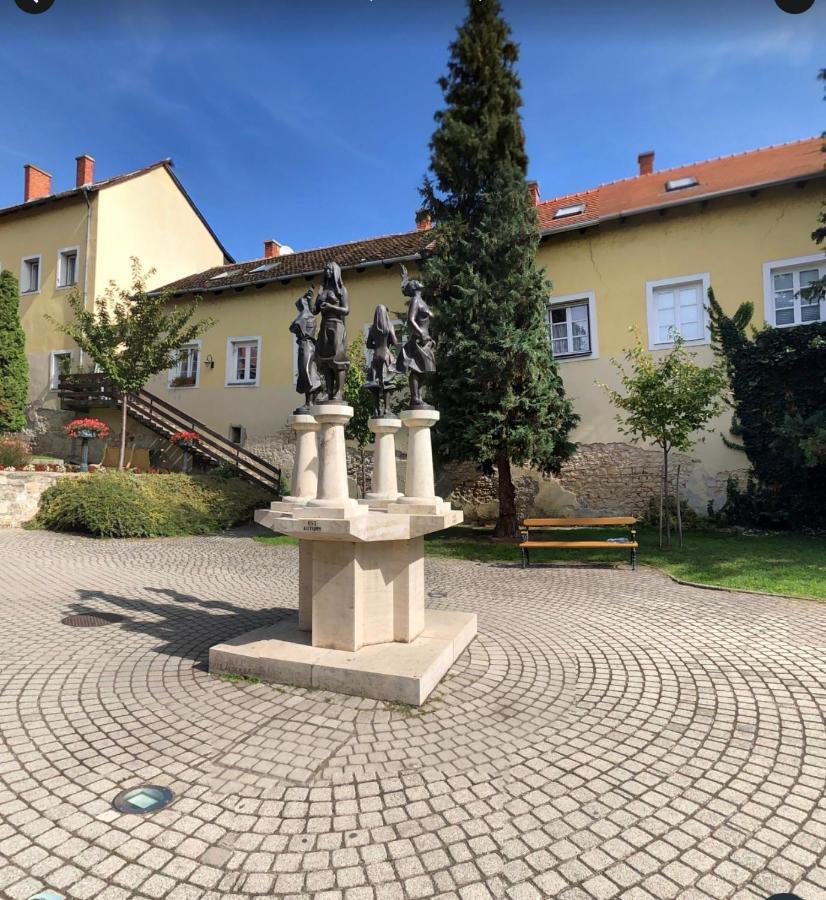 Negy Evszak Apartman- Tapolca Eksteriør billede